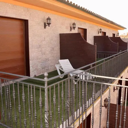 Casa C Pueblo Medieval De Pals